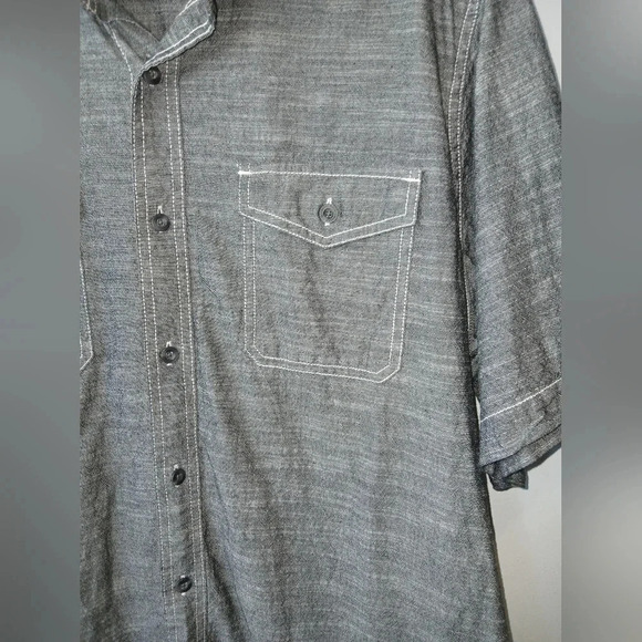 Vintage Woolrich gray button down short sleeve shirt pockets men's XL - Picture 3 of 7